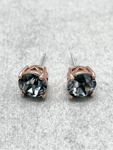 Earrings with gray crystal