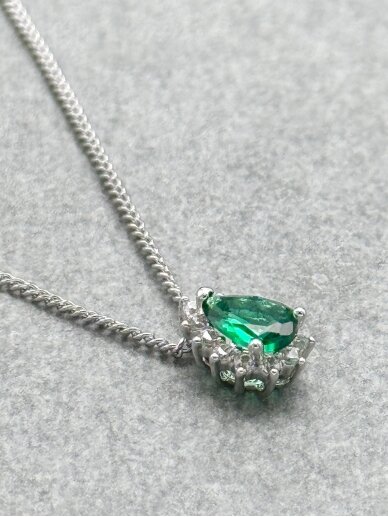 Necklace PRETTY EMERALD 1